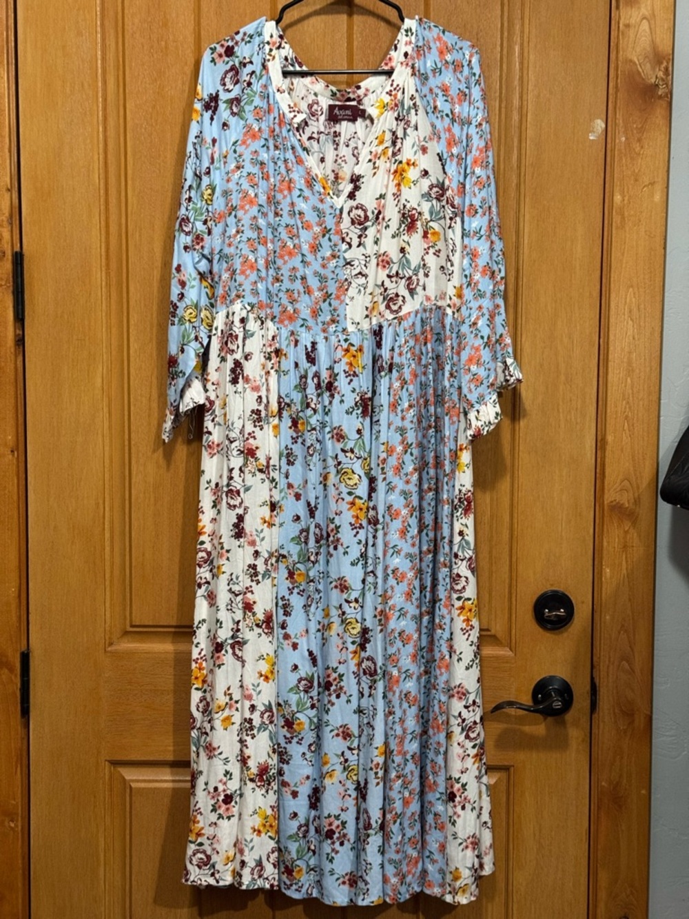 Avanti Patchwork Floral Maxi Dress in Light Blue and Cream pit 25 L 54